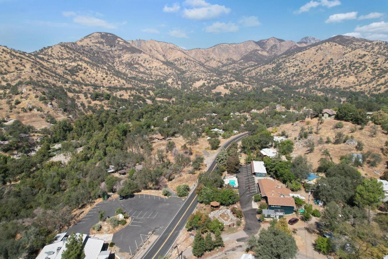 The Belle Sequoia Motel Rm9 Three Rivers Bagian luar foto