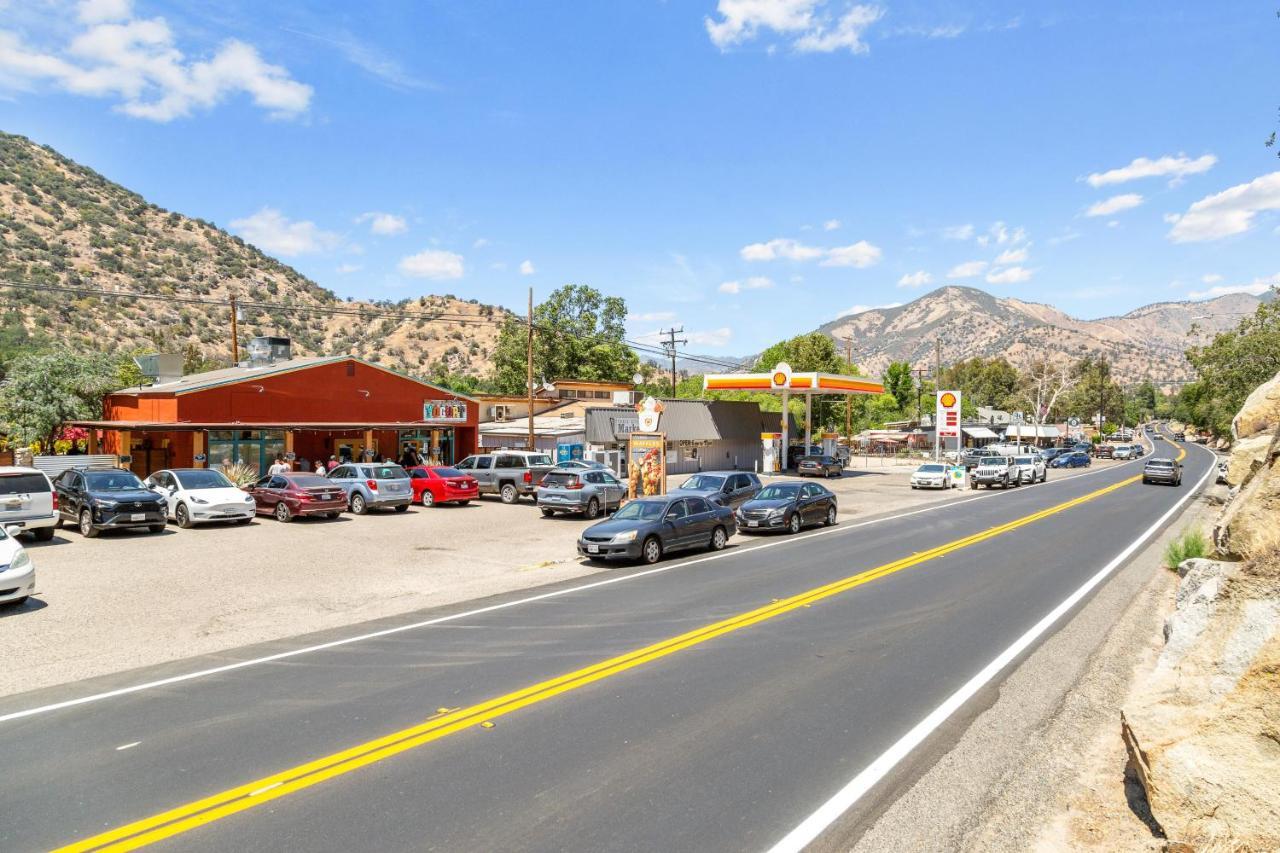 The Belle Sequoia Motel Rm9 Three Rivers Bagian luar foto